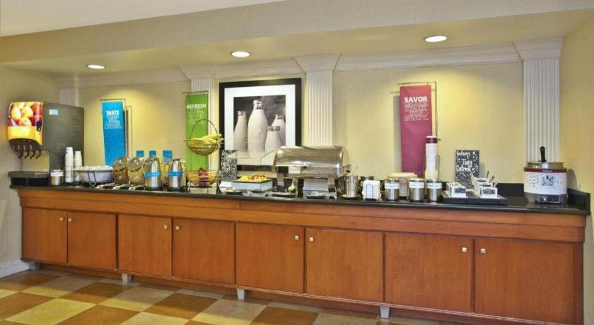 Hampton Inn Anderson Exteriör bild